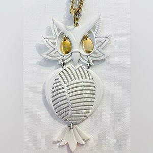 Vintage Alan White Enameled Metal Retro Owl Pendant.